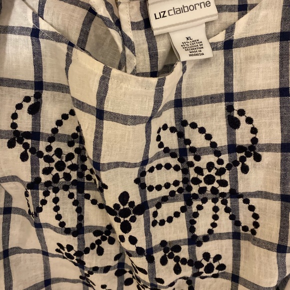 Blouse - Picture 2 of 2